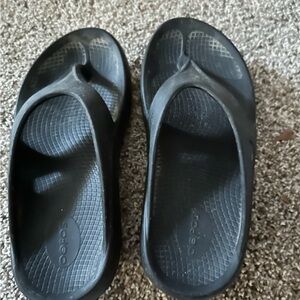 Oofos Black Slide Sandals